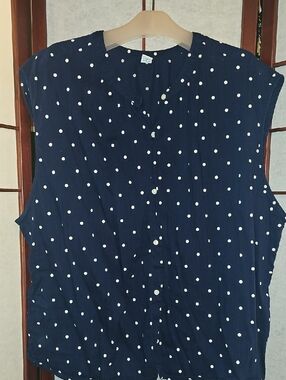 Old Navy Navy Blue Polka Dot Button-Front Sleeveless Top